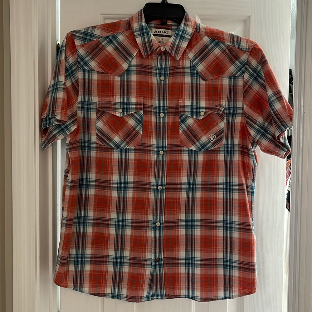 Ariat Men’s L short sleeve plaid pearl snap button down